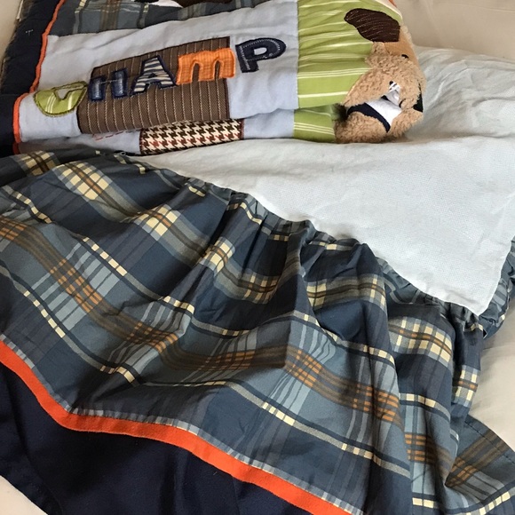 Lambs and Ivy Champ Sports Dogs Bow Wow Collection Crib Comforter and Ruffle - Picture 9 of 16